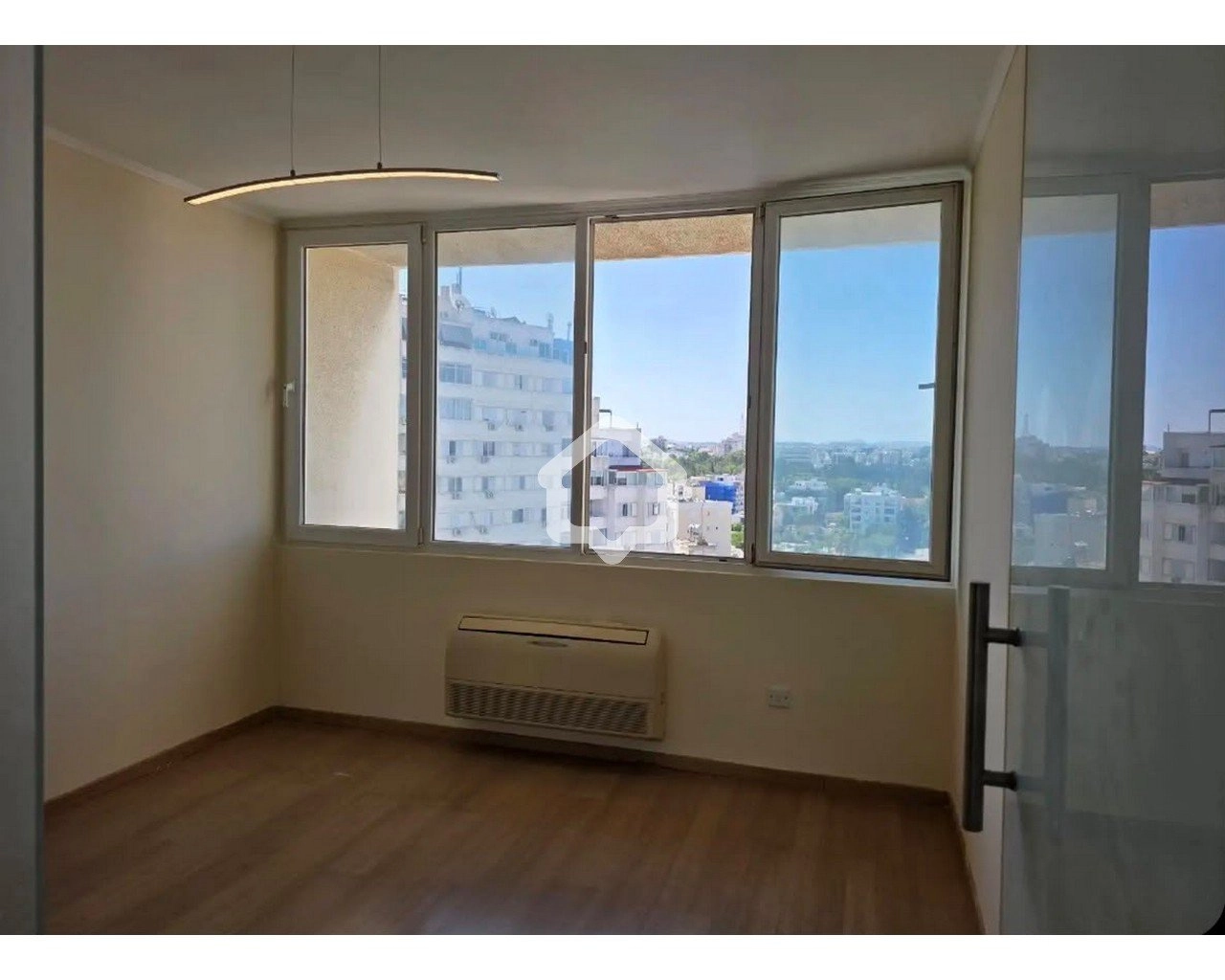 4 Bedroom Apartment for Rent in Agioi Omologites, Nicosia District