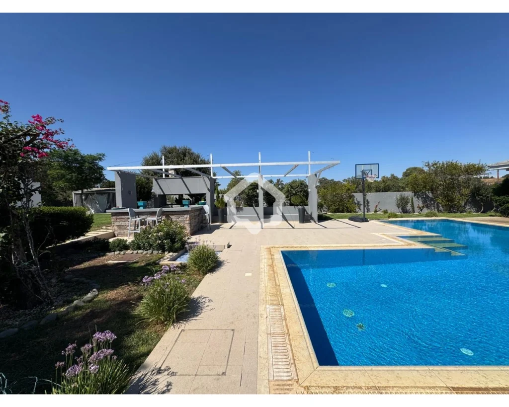 4 Bedroom House for Sale in Pano Deftera, Nicosia District