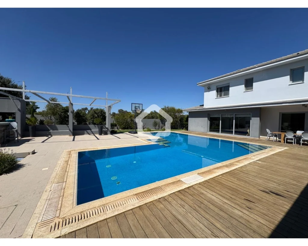 4 Bedroom House for Sale in Pano Deftera, Nicosia District