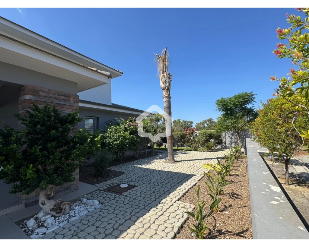 4 Bedroom House for Sale in Pano Deftera, Nicosia District