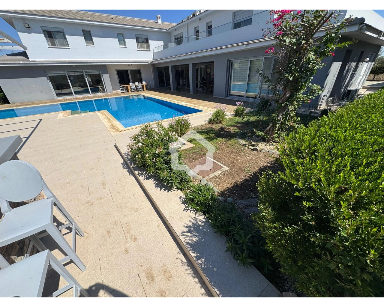 4 Bedroom House for Sale in Pano Deftera, Nicosia District