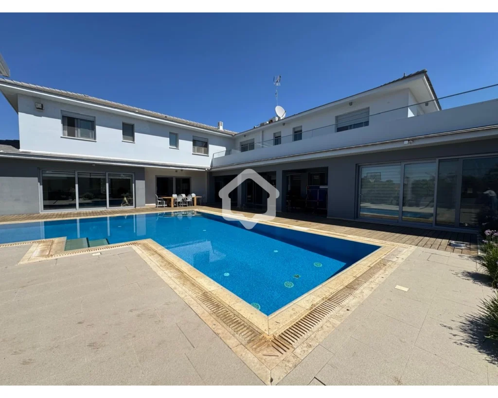 4 Bedroom House for Sale in Pano Deftera, Nicosia District