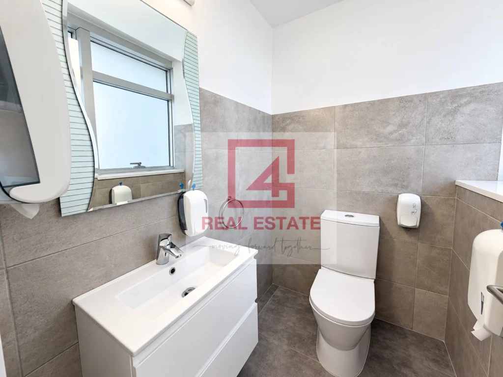 95m² Office for Rent in Limassol – Agios Nicolaos