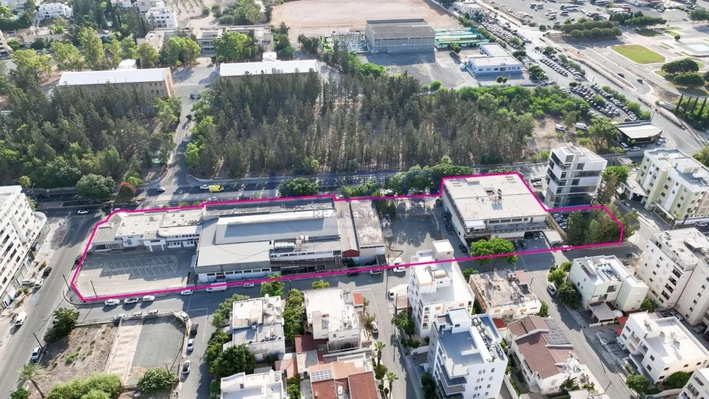 8,094m² Plot for Sale in Strovolos, Nicosia District
