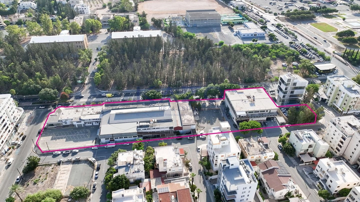 8,094m² Plot for Sale in Strovolos, Nicosia District
