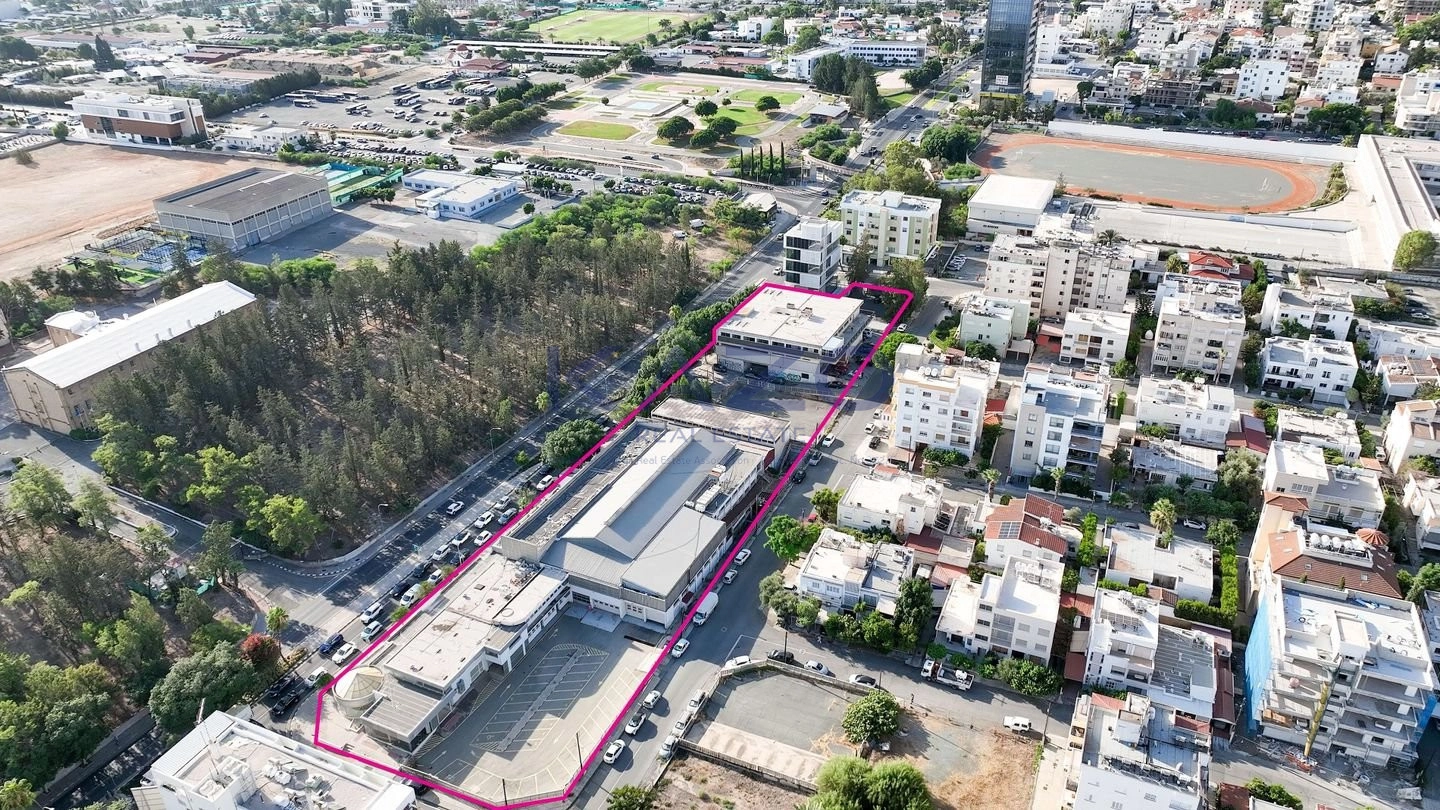 8,094m² Plot for Sale in Strovolos, Nicosia District