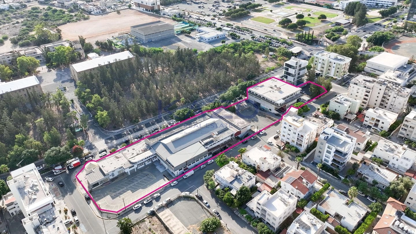 8,094m² Plot for Sale in Strovolos, Nicosia District
