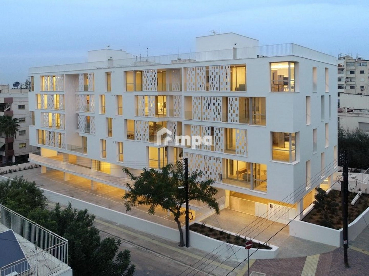 2 Bedroom Apartment for Rent in Agioi Omologites, Nicosia District