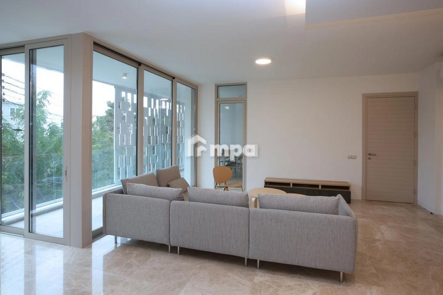 2 Bedroom Apartment for Rent in Agioi Omologites, Nicosia District