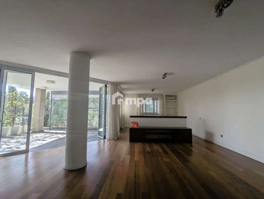 4 Bedroom Apartment for Rent in Aglantzia, Nicosia District