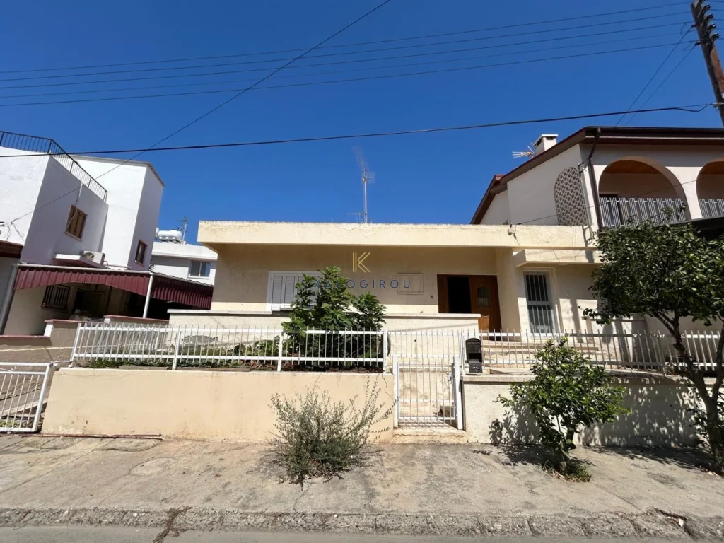 3 Bedroom House for Sale in Drosia, Larnaca District