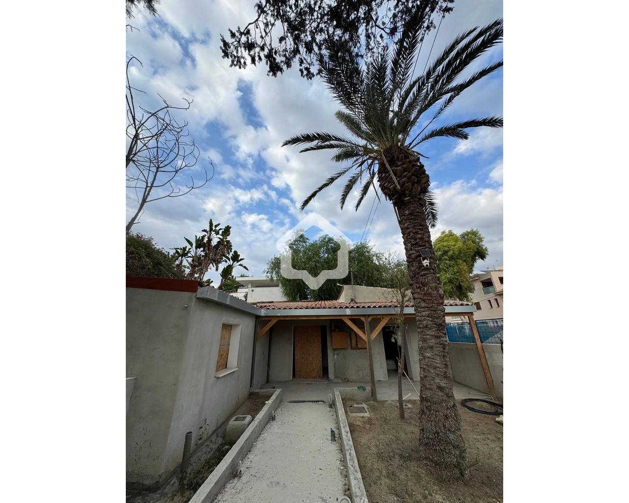 2 Bedroom House for Sale in Strovolos, Nicosia District