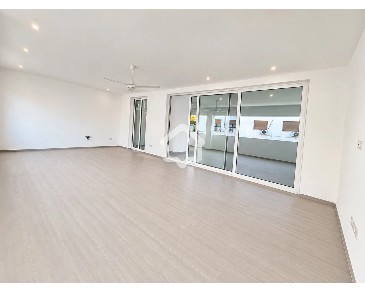3 Bedroom Apartment for Rent in Agioi Omologites, Nicosia District