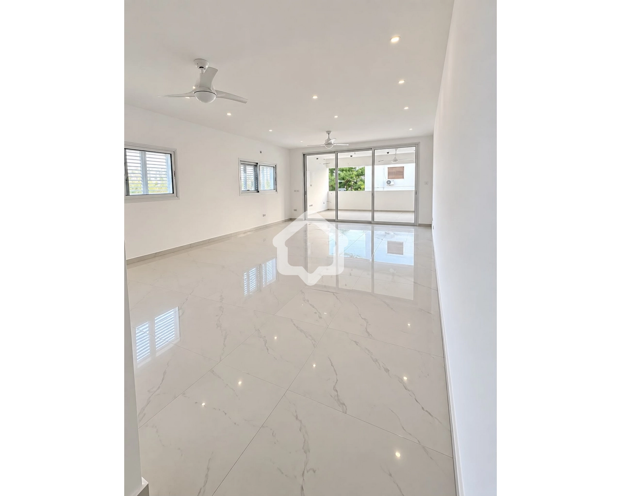 3 Bedroom Apartment for Rent in Agioi Omologites, Nicosia District