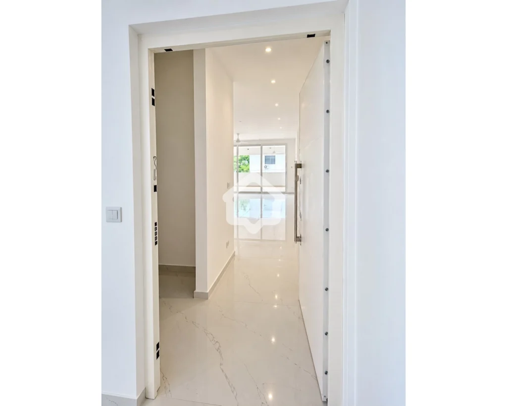 3 Bedroom Apartment for Rent in Agioi Omologites, Nicosia District