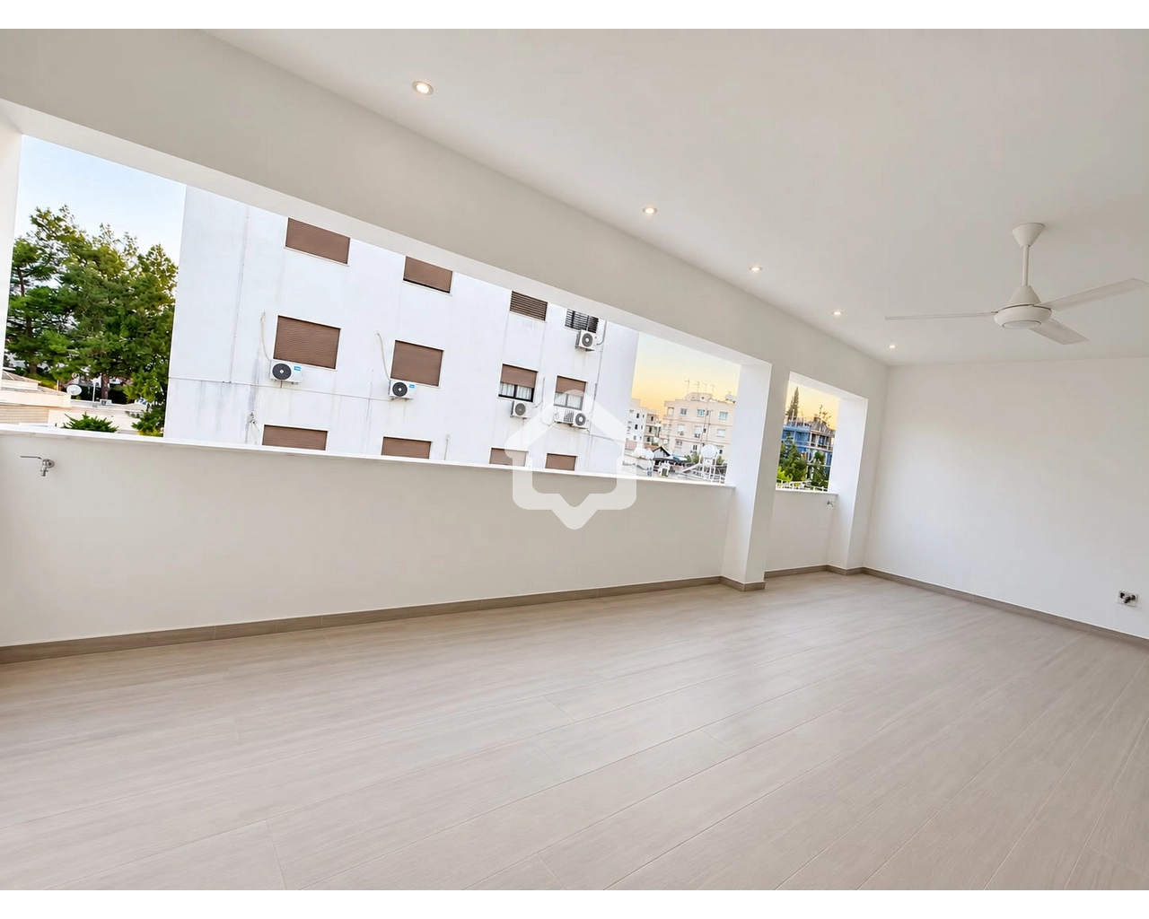 3 Bedroom Apartment for Rent in Agioi Omologites, Nicosia District