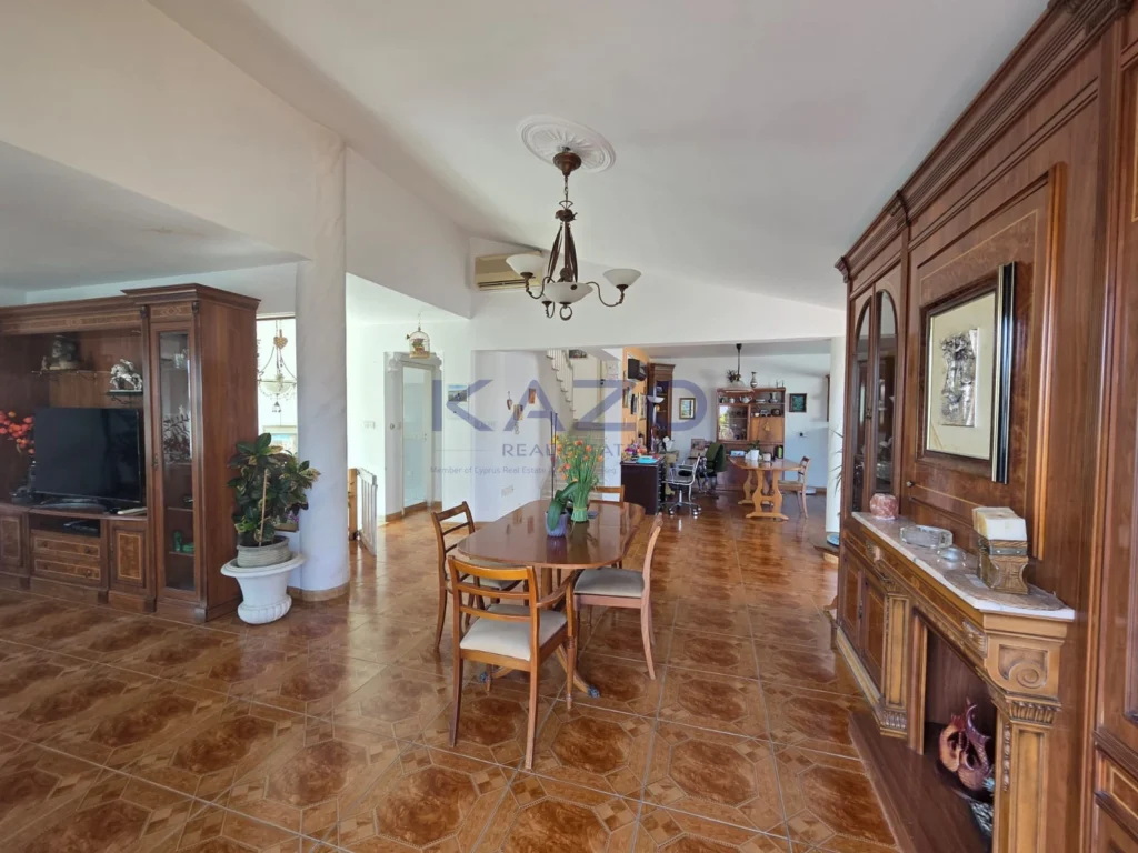 393m² Building for Sale in Limassol District