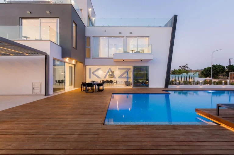 4 Bedroom House for Sale in Famagusta – Agia Napa