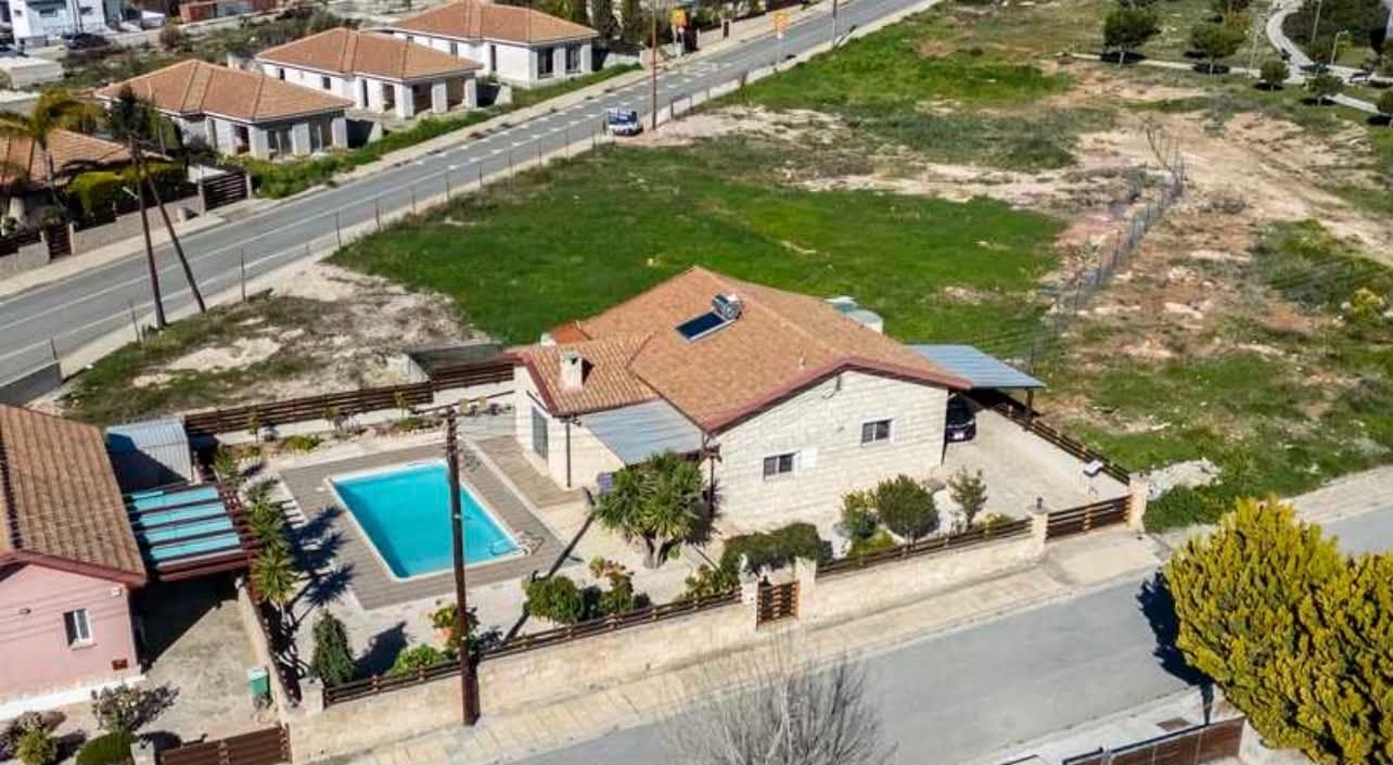 2 Bedroom House for Rent in Souni, Limassol District