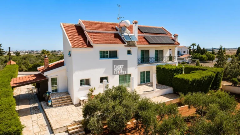 4 Bedroom House for Sale in Paralimni, Famagusta District
