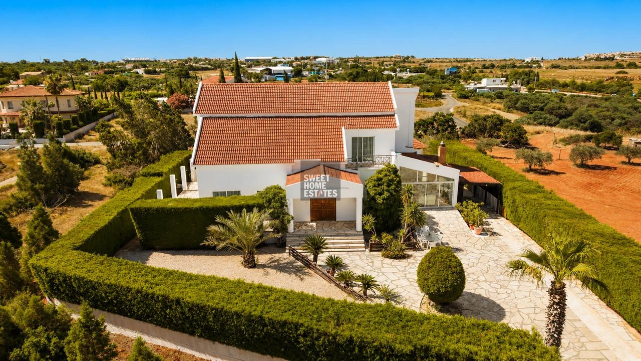 4 Bedroom House for Sale in Paralimni, Famagusta District