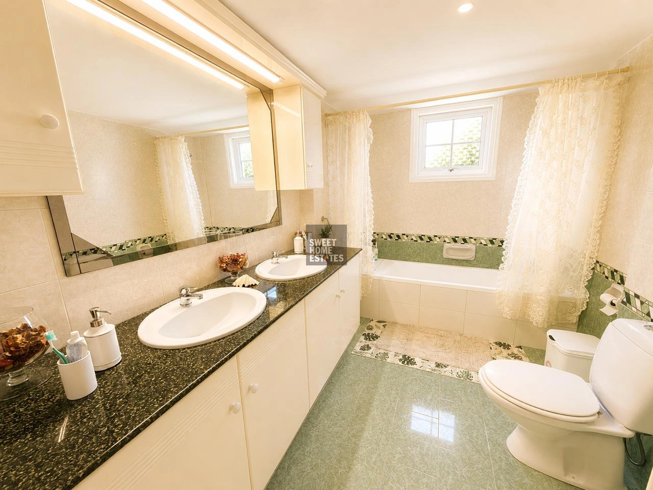 4 Bedroom House for Sale in Paralimni, Famagusta District