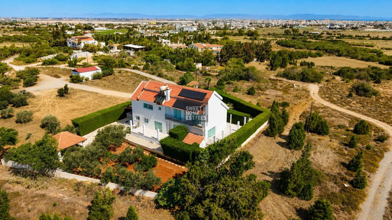 4 Bedroom House for Sale in Paralimni, Famagusta District