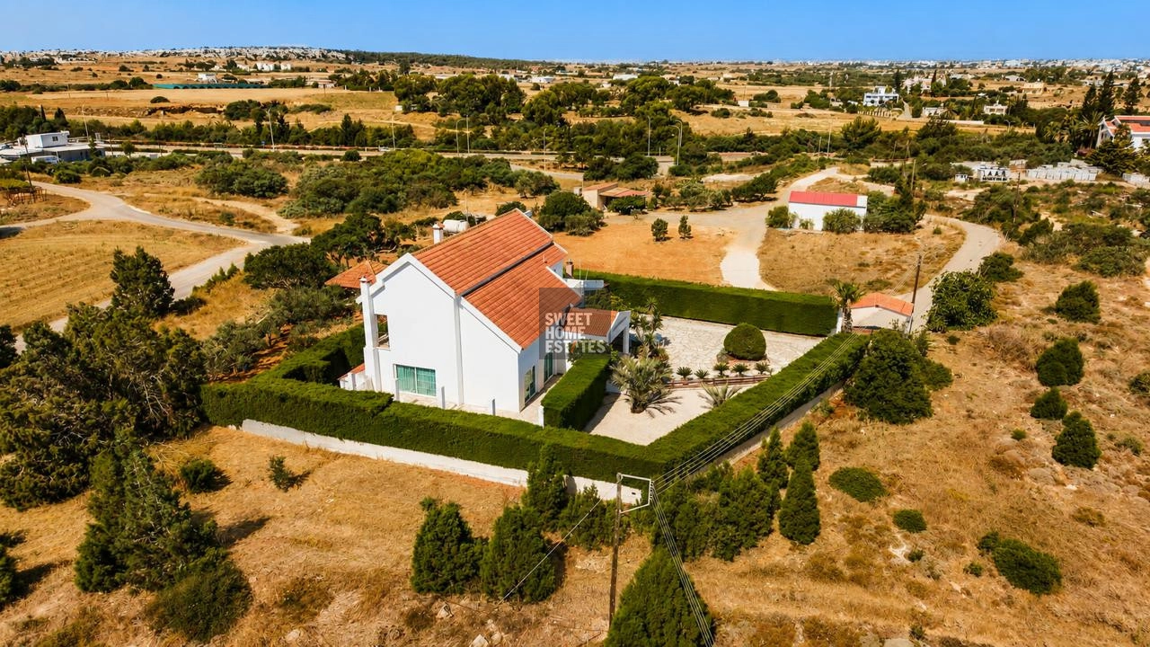 4 Bedroom House for Sale in Paralimni, Famagusta District