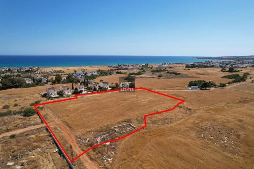 8,518m² Plot for Sale in Agia Thekla, Famagusta District