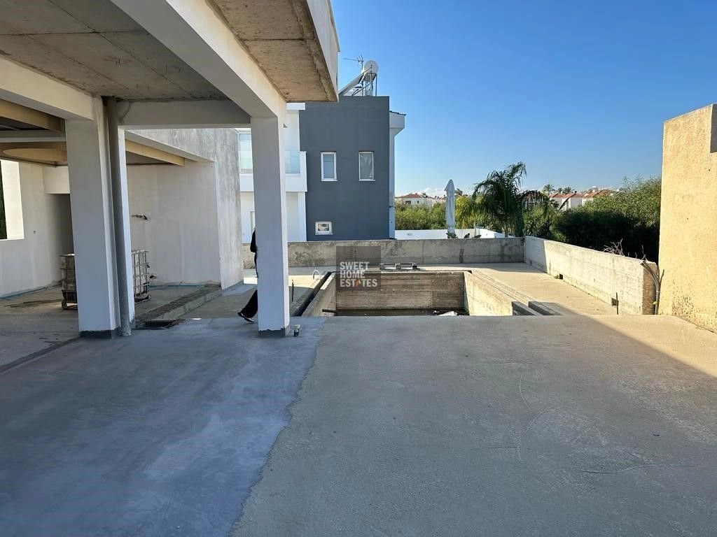 4 Bedroom House for Sale in Kapparis, Famagusta District