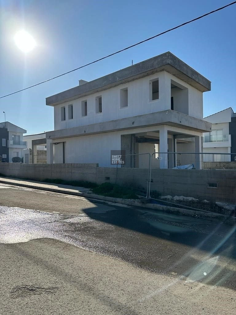 4 Bedroom House for Sale in Kapparis, Famagusta District
