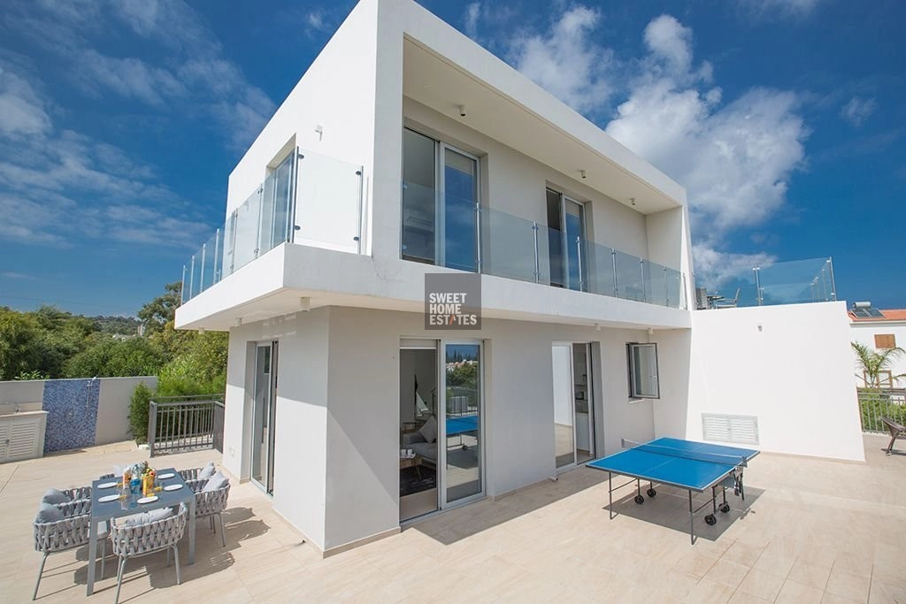 4 Bedroom House for Sale in Protaras, Famagusta District