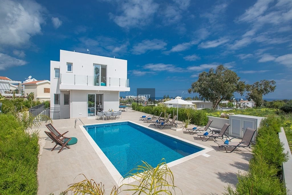 4 Bedroom House for Sale in Protaras, Famagusta District