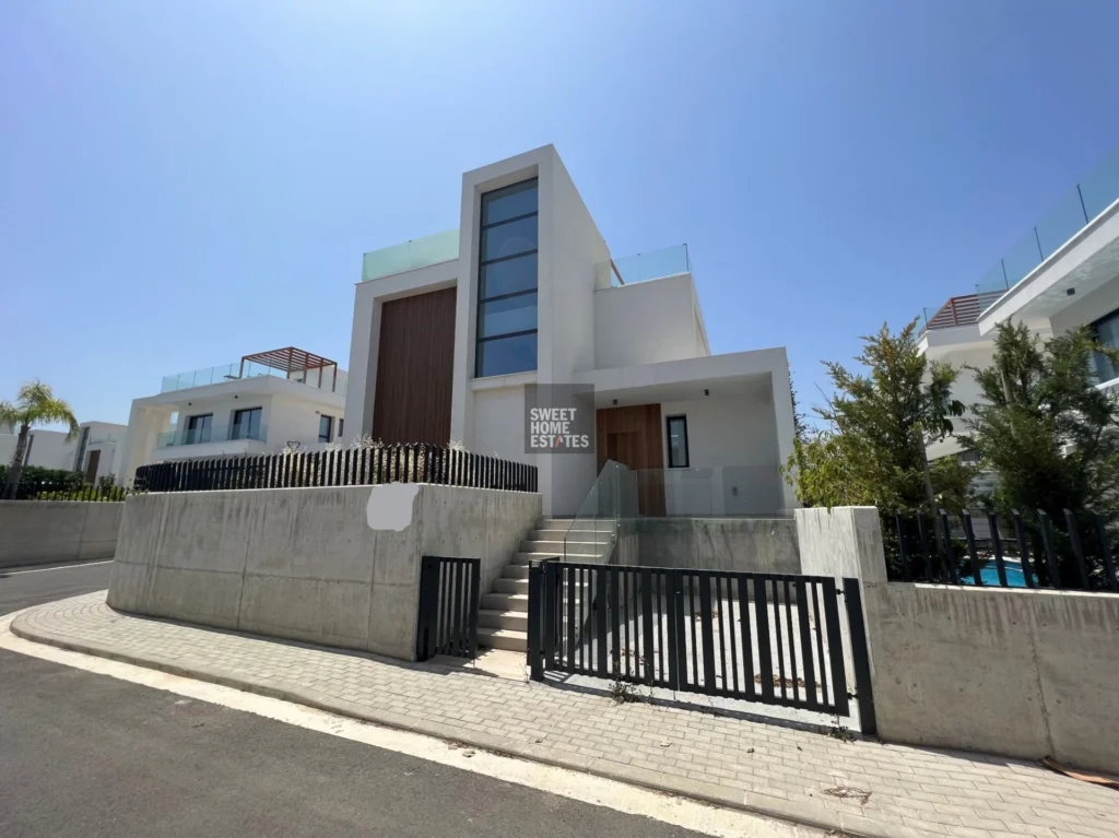 4 Bedroom House for Sale in Protaras, Famagusta District