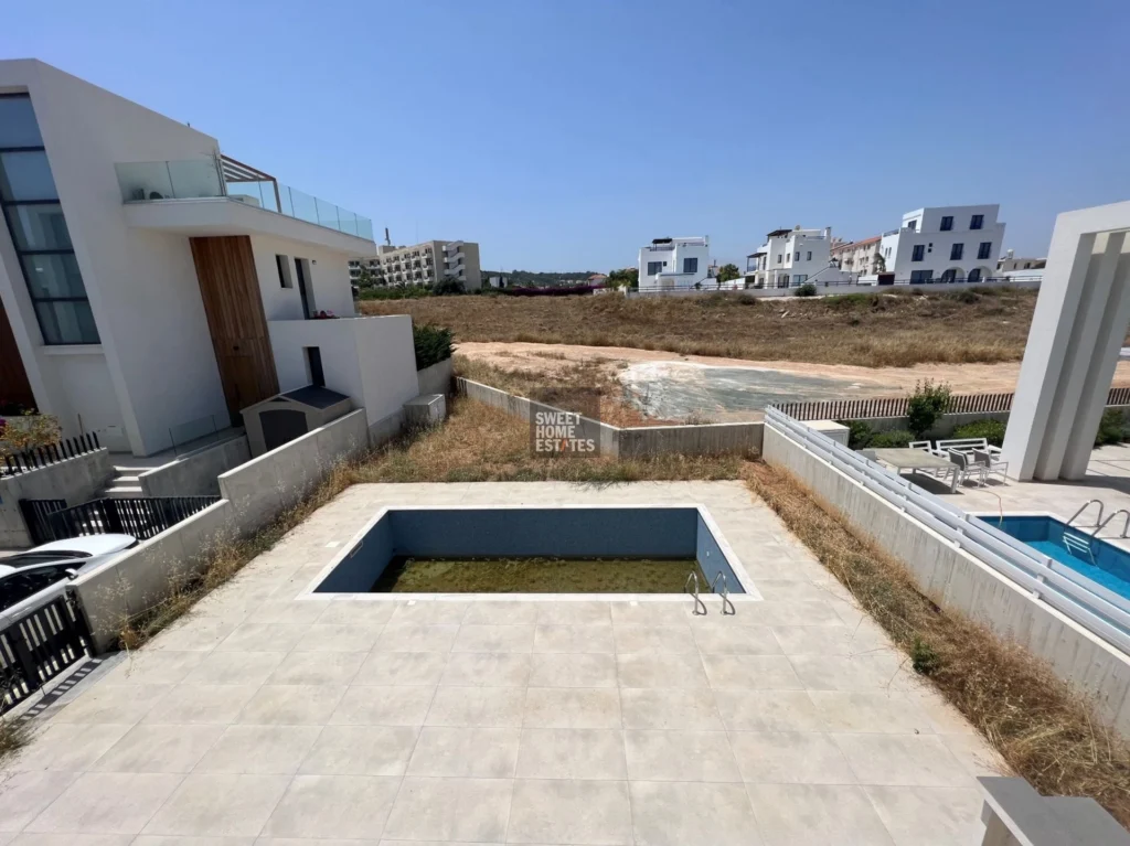4 Bedroom House for Sale in Protaras, Famagusta District