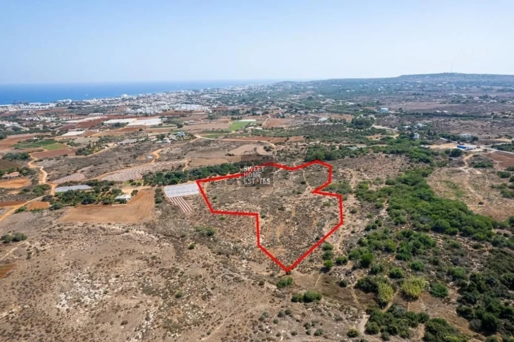 11,725m² Plot for Sale in Paralimni, Famagusta District