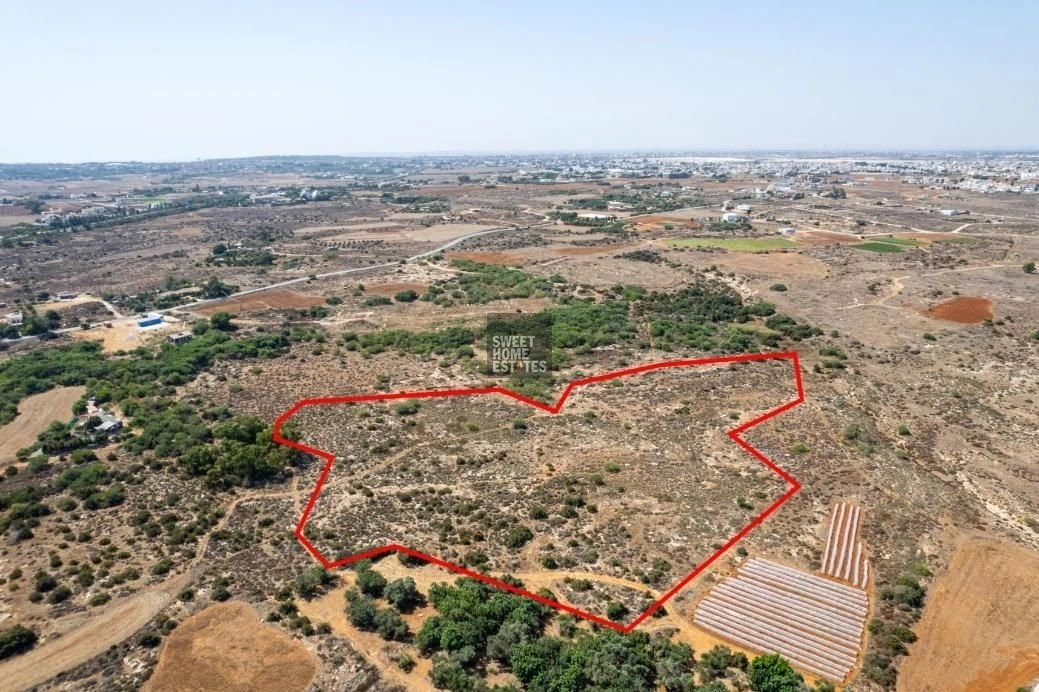 11,725m² Plot for Sale in Paralimni, Famagusta District