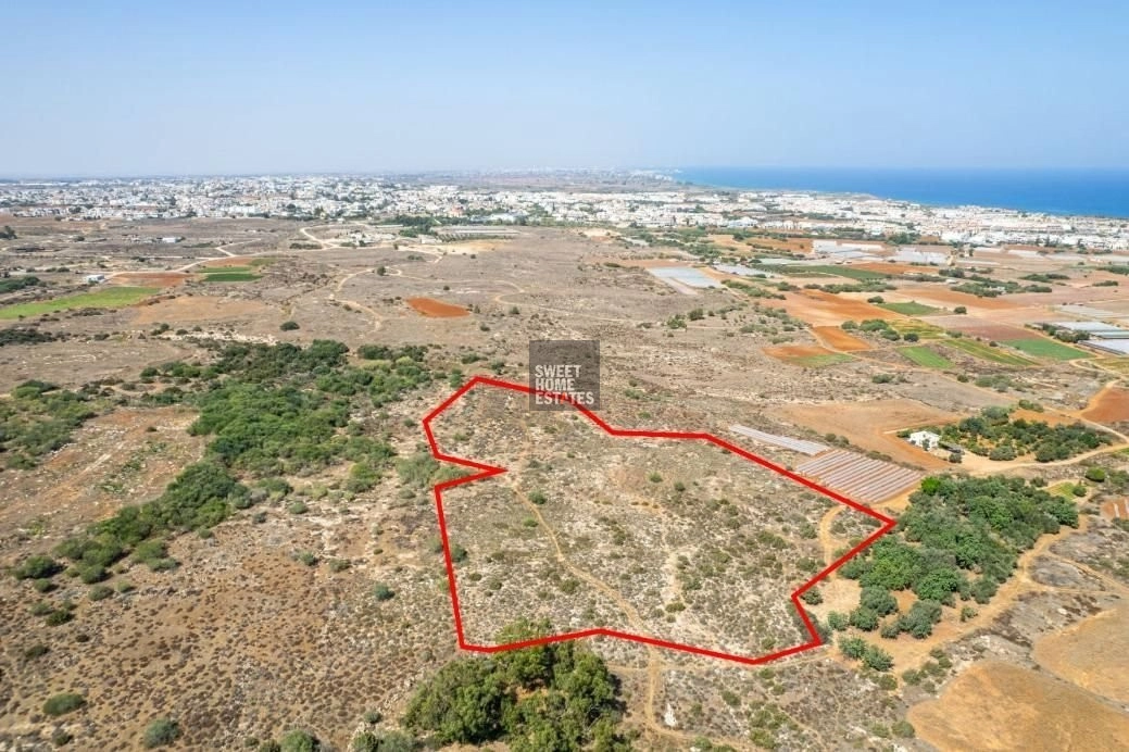11,725m² Plot for Sale in Paralimni, Famagusta District