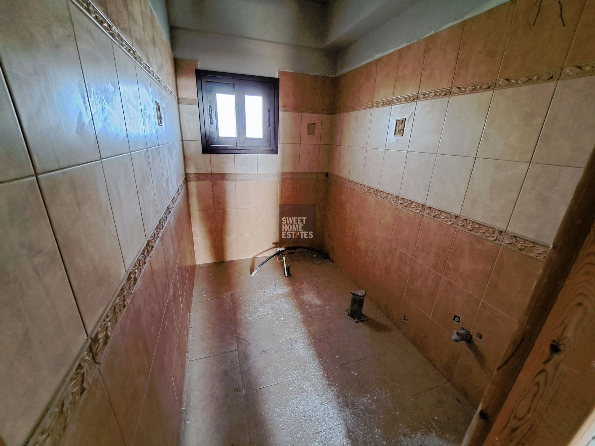 4 Bedroom House for Sale in Famagusta – Agia Napa