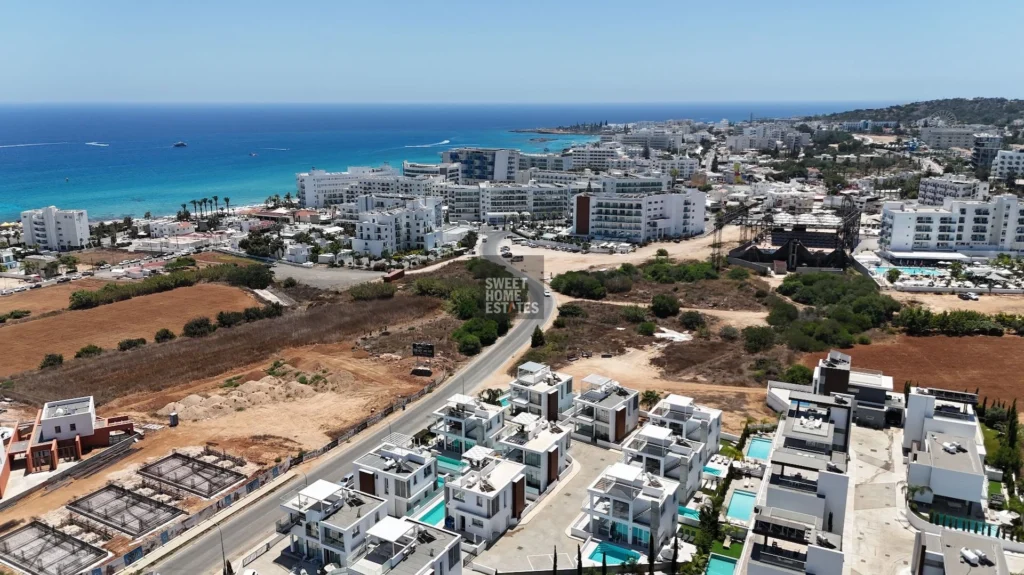 4 Bedroom House for Sale in Paralimni, Famagusta District