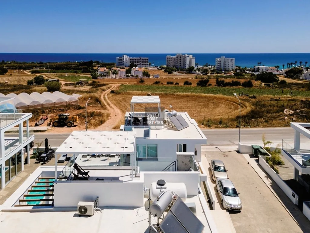 4 Bedroom House for Sale in Paralimni, Famagusta District