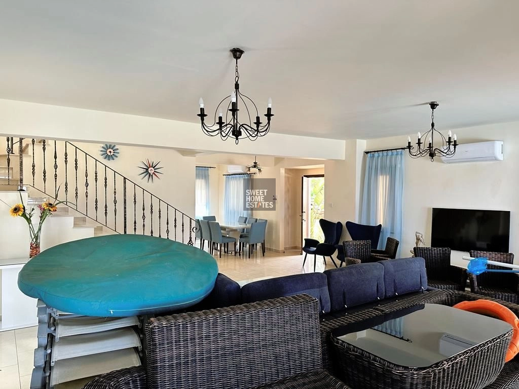 4 Bedroom House for Sale in Kapparis, Famagusta District