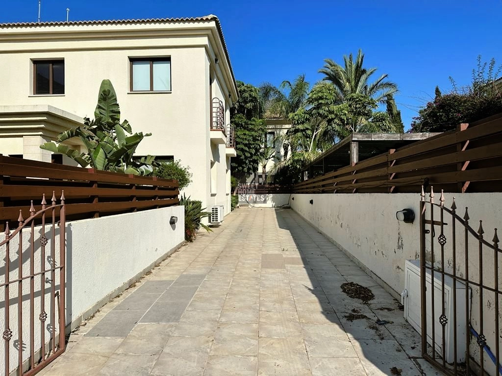 4 Bedroom House for Sale in Kapparis, Famagusta District