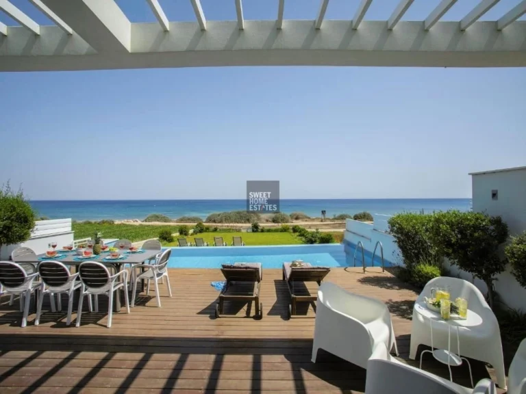 5 Bedroom House for Sale in Pernera, Famagusta District