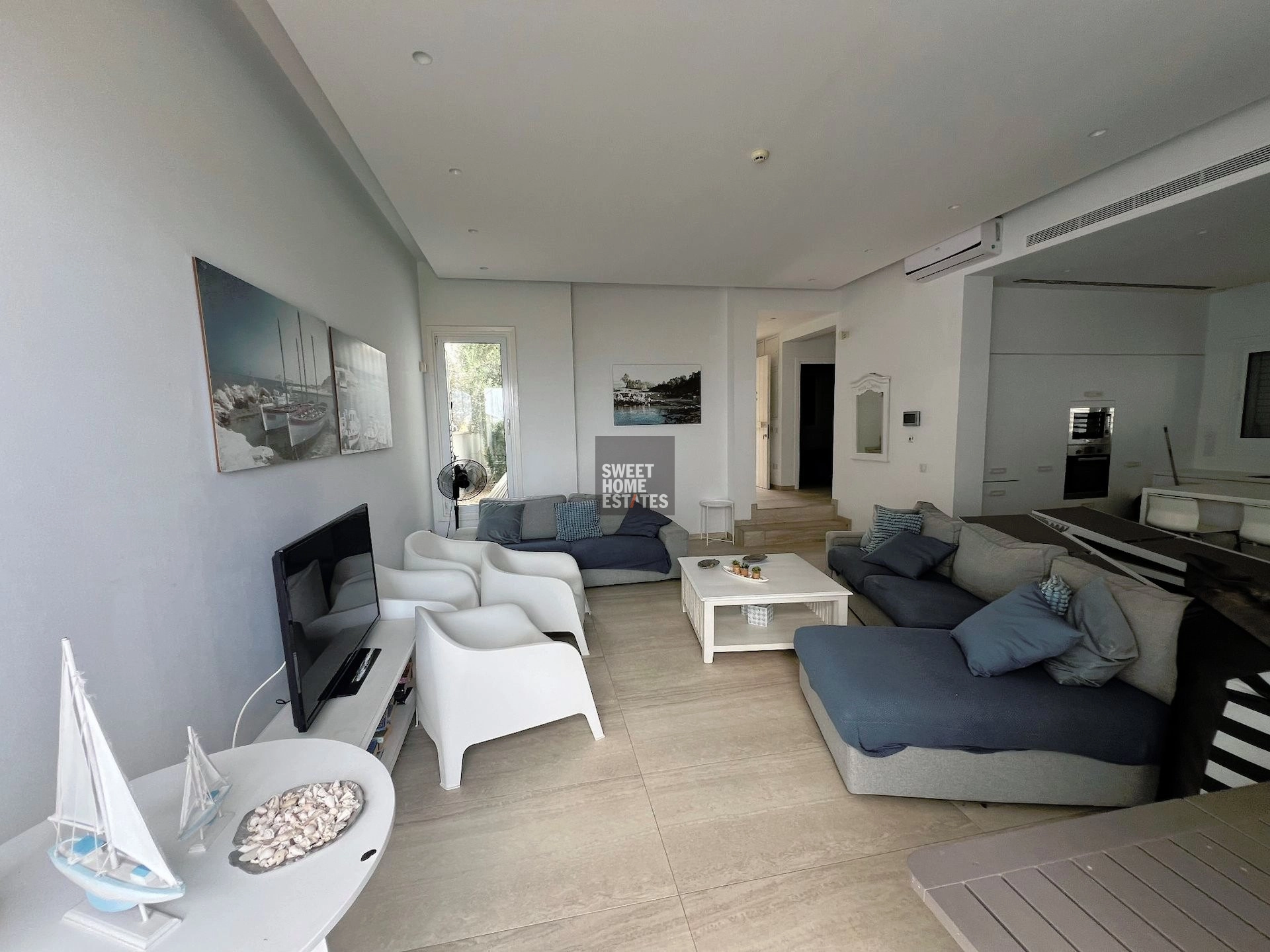 5 Bedroom House for Sale in Pernera, Famagusta District