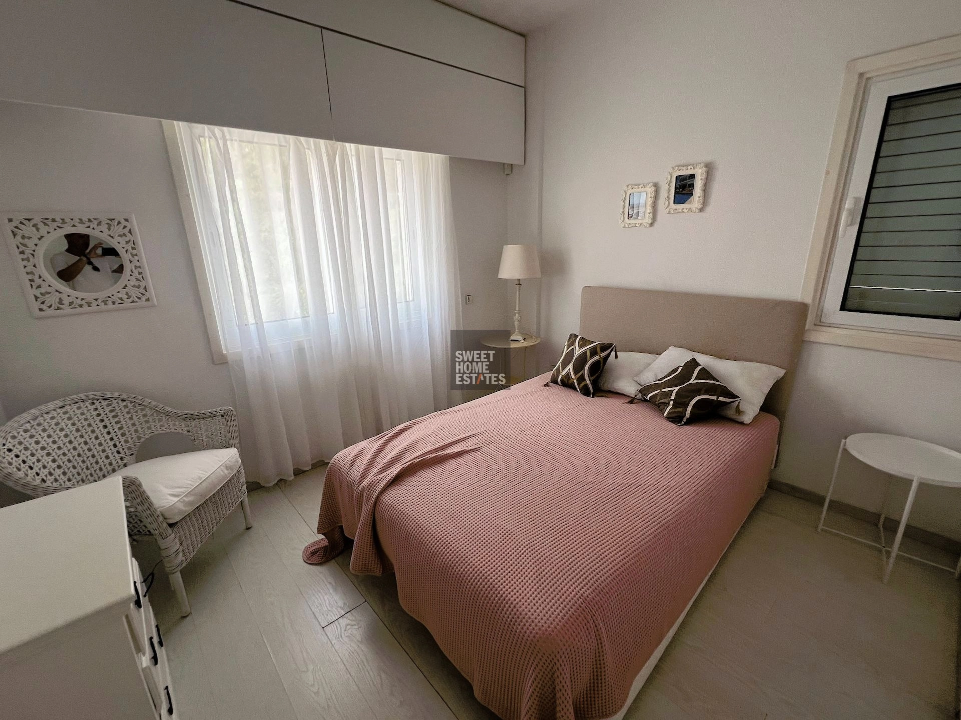 5 Bedroom House for Sale in Pernera, Famagusta District