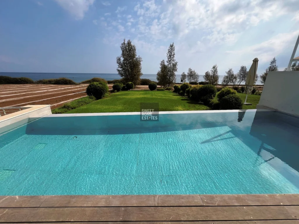 5 Bedroom House for Sale in Pernera, Famagusta District