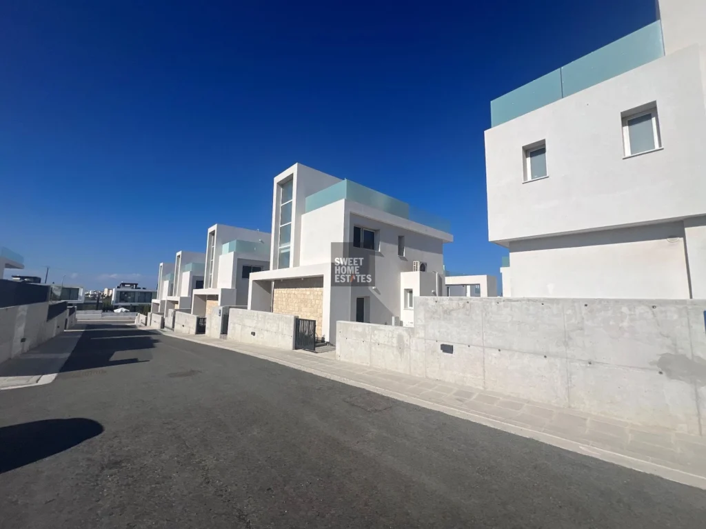 4 Bedroom House for Sale in Protaras, Famagusta District