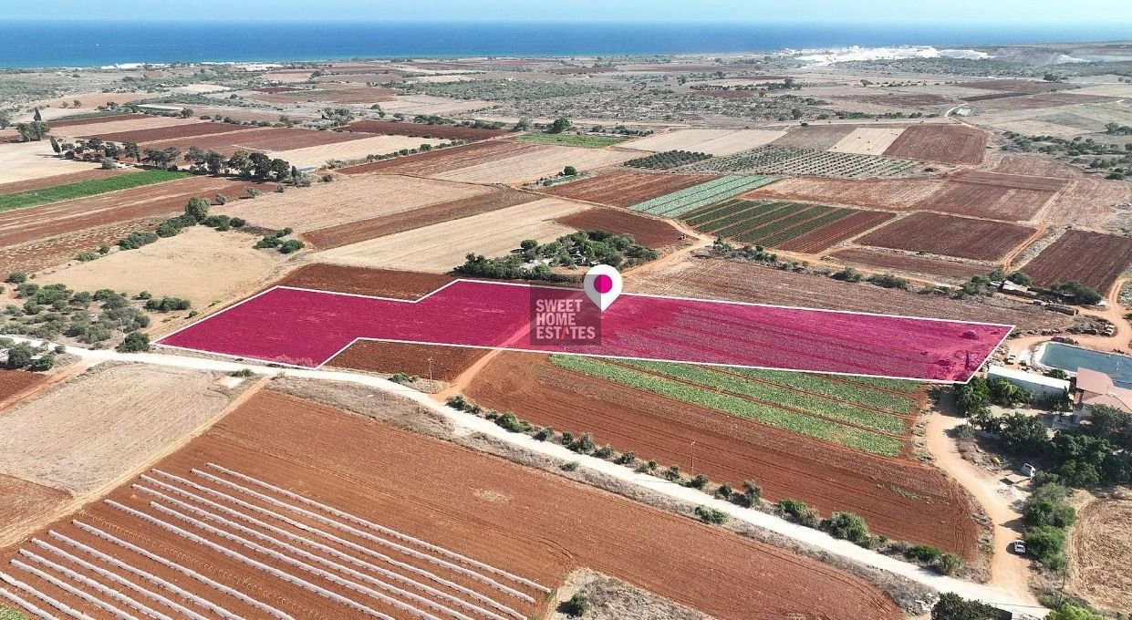 13,623m² Plot for Sale in Liopetri, Famagusta District