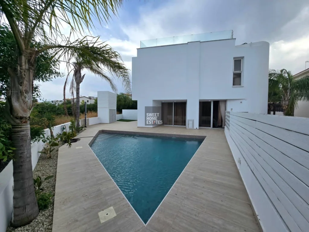 5 Bedroom House for Sale in Protaras, Famagusta District